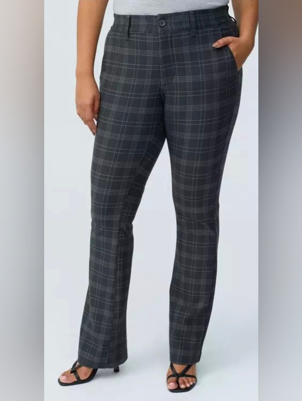 Torrid Studio Trouser Bootcut Ponte Pant
Size 26S NWT